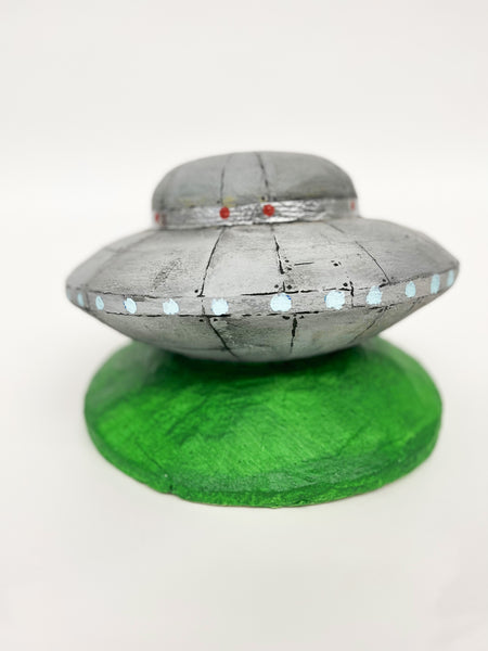 Neïl Beloufa: Growth Objects